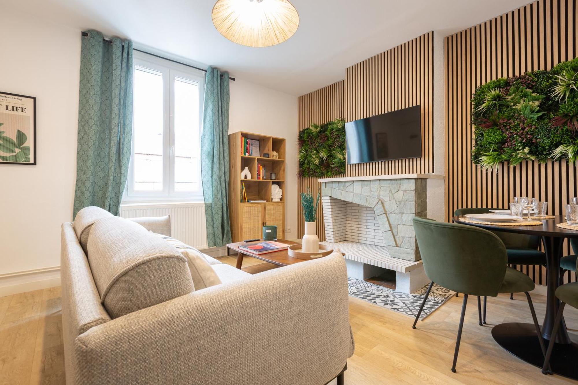 Apartment Tropical Escape Near Center Fiber Netflix Montlucon